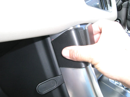 Brodit ProClip 654938 voor Land Rover Range Rover Sport 2014-2022 - detail van dashboardmontage