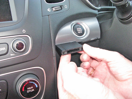 Brodit ProClip 654985 voor Kia Sorento 2013-2014 - ProClip geplaatst in het voertuig