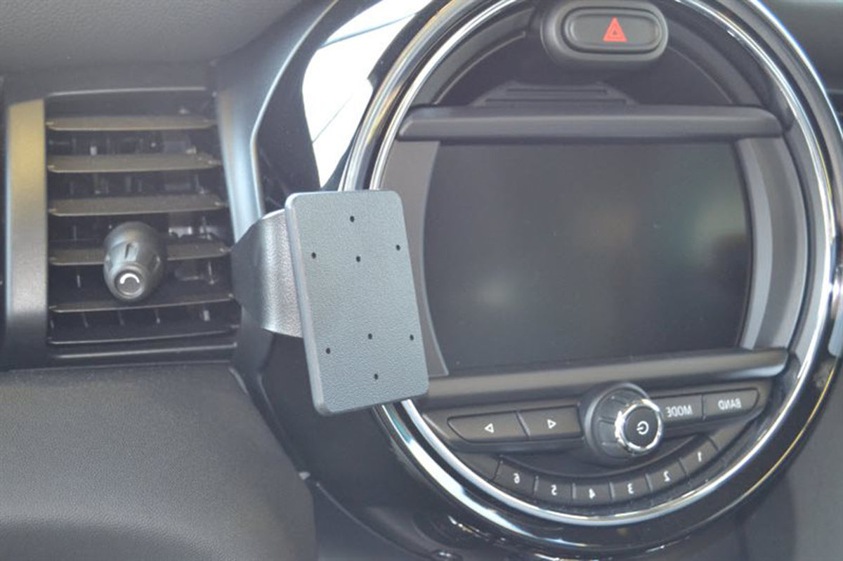 Brodit ProClip 655010 voor Mini One 2016-2018 en Mini Cooper 2014-2021 - montagefoto 6