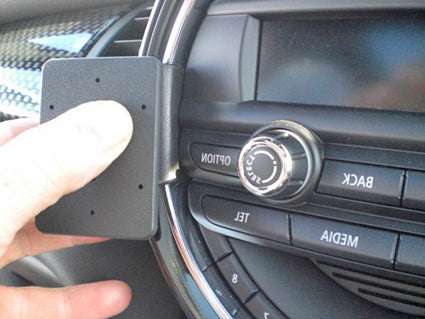 Brodit ProClip 655032 voor Mini Cooper 2014-2015 - montagepositie op dashboard