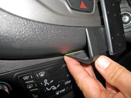 Brodit ProClip 655038 voor Ford Transit Courier 2014-2023 - detail van dashboardmontage