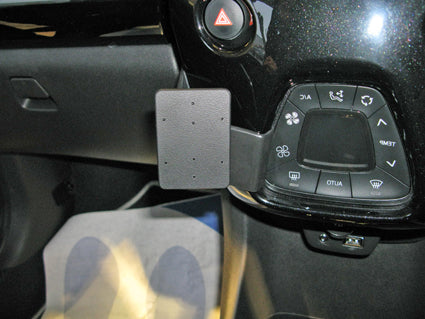 Brodit ProClip 655051 voor Citroen C1 2014-2021, Peugeot 108 2014-2021 en Toyota AYGO 2014-2021 - installatiepositie