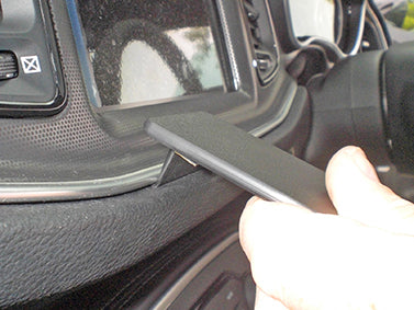Brodit ProClip 655052 voor Dodge Challenger 2015-2023 - montagepositie op dashboard