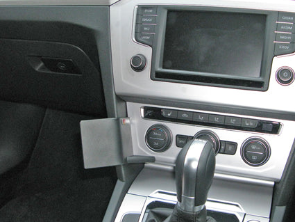 Brodit ProClip 655069 voor Volkswagen Passat 2015-2023 en Volkswagen Arteon 2017-2026 - installatiepositie