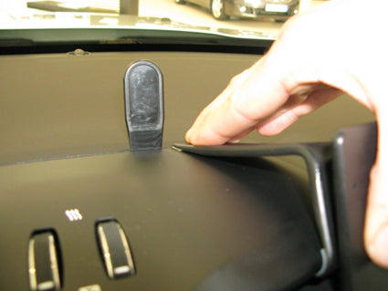 Brodit ProClip 655073 voor Jeep Renegade 2015-2023 - detail van dashboardmontage