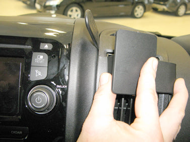 Brodit ProClip 655085 voor Citroen Jumper 2015-2024, Fiat Ducato 2015-2021 e.a. - detail van dashboardmontage