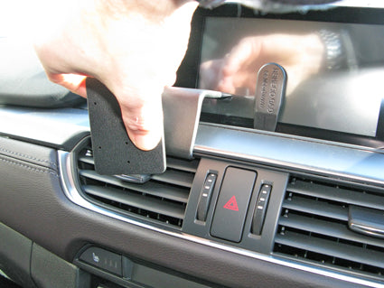 Brodit ProClip 655091 voor Mazda 6 2015-2018 - ProClip geplaatst in het voertuig