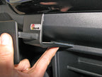 Brodit ProClip 655132 voor Seat Mii 2015-2016, Skoda Citigo 2015-2016 en Volkswagen UP 2015-2016 - detail van dashboardmontage