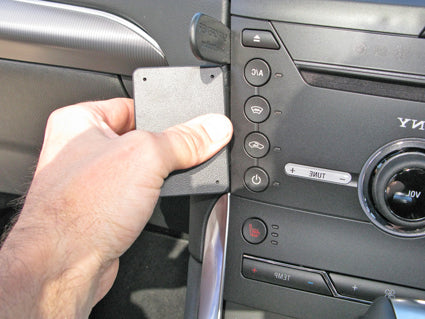 Brodit ProClip 655146 voor Ford S-Max 2016-2022 en Ford Galaxy 2016-2022 - detail van dashboardmontage