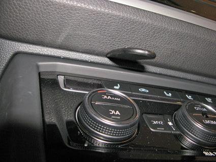 Brodit ProClip 655163 voor Volkswagen Touran 2016-2026 - montagepositie op dashboard