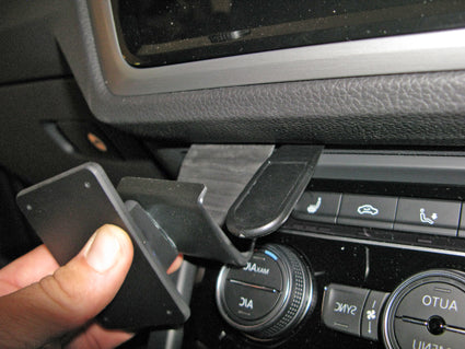 Brodit ProClip 655163 voor Volkswagen Touran 2016-2026 - ProClip geplaatst in het voertuig