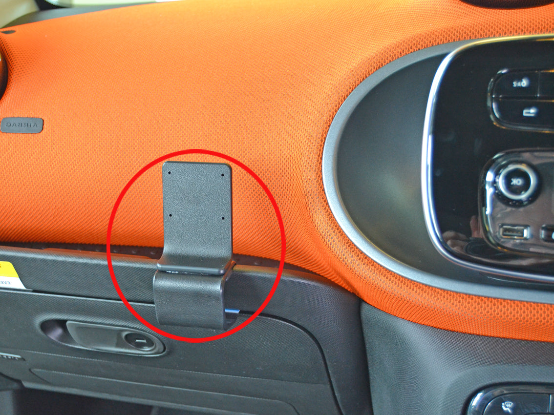 Brodit ProClip 655171 voor Smart ForTwo 2015-2024 - productfoto zwarte ABS montagebasis