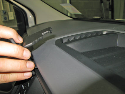 Brodit ProClip 655185 voor Ford Ranger 2016-2022 - montagepositie op dashboard