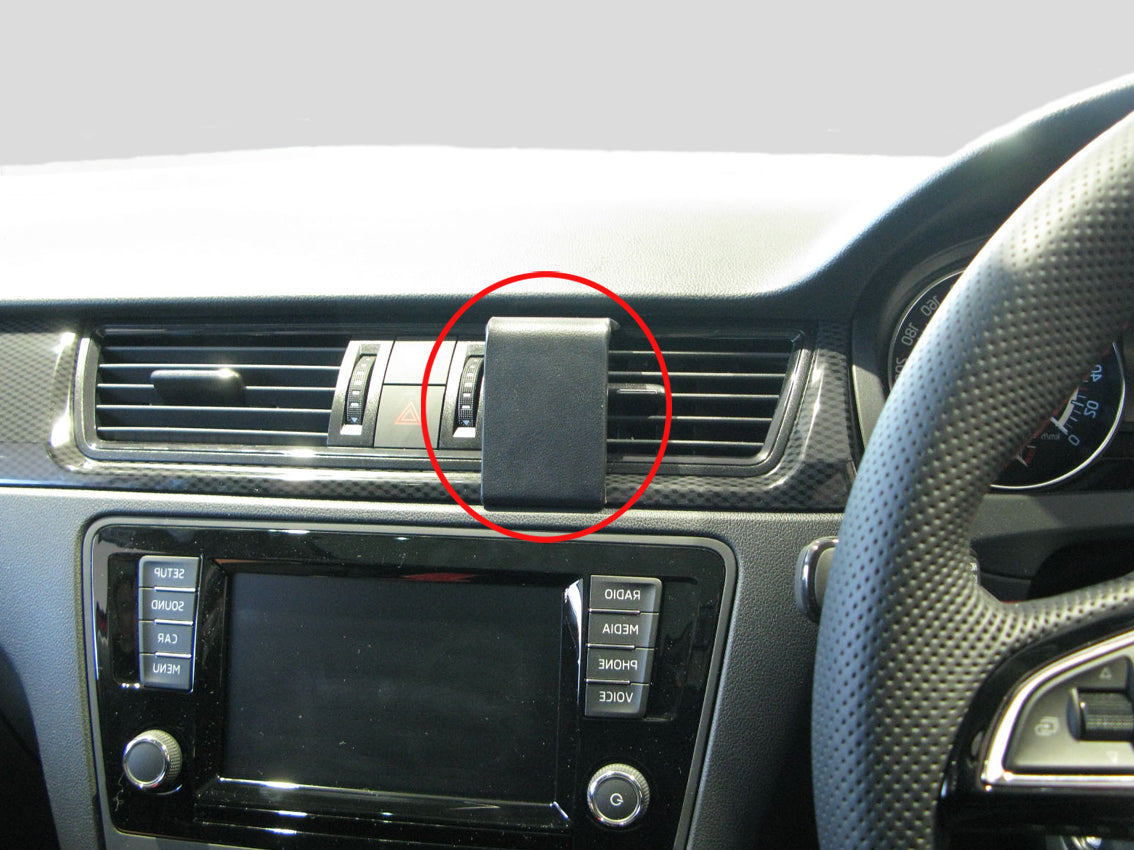 Brodit ProClip 655195 voor Skoda Rapid 2016-2017 - montagefoto 7