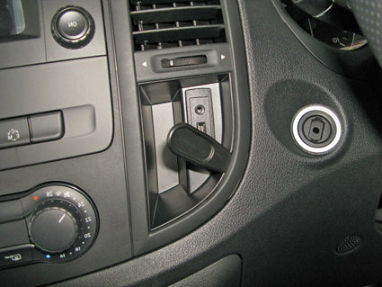 Brodit ProClip 655197 voor Mercedes Benz Vito 2015-2023 - montagepositie op dashboard