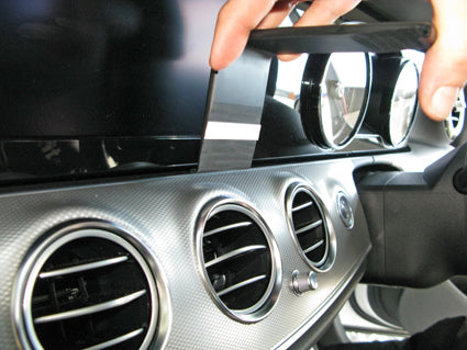 Brodit ProClip 655207 voor Mercedes Benz E-Class, Stationwagon 2017 en Mercedes Benz E-Class, Sedan 2017 - montagepositie op dashboard