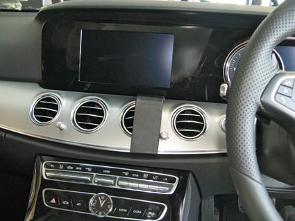 Brodit ProClip 655207 voor Mercedes Benz E-Class, Stationwagon 2017 en Mercedes Benz E-Class, Sedan 2017 - installatiepositie