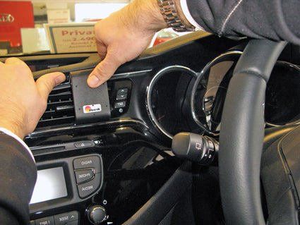 Brodit ProClip 655215 voor Kia Ceed 2016-2018 - ProClip geplaatst in het voertuig