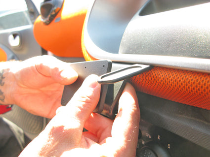 Brodit ProClip 655217 voor Smart ForTwo 2015-2024 en Smart ForFour 2015-2022 - ProClip geplaatst in het voertuig