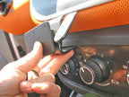 Brodit ProClip 655217 voor Smart ForTwo 2015-2024 en Smart ForFour 2015-2022 - detail van dashboardmontage