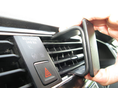Brodit ProClip 655218 voor Volkswagen Tiguan 2017-2024 - detail van dashboardmontage