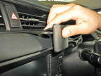 Brodit ProClip 655239 voor Toyota Avensis 2016-2019 - detail van dashboardmontage