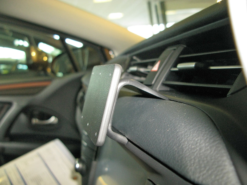Brodit ProClip 655239 voor Toyota Avensis 2016-2019 - productfoto zwarte ABS montagebasis