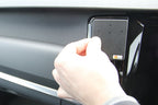 Brodit ProClip 655247 voor Volvo V90 2017-2026 en Volvo S90 2017-2025 - detail van dashboardmontage