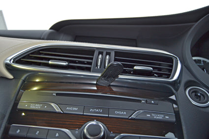 Brodit ProClip 655263 voor Infiniti QX30 2017-2019 - montagepositie op dashboard