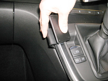 Brodit ProClip 655290 voor Renault Scénic 2017-2022 en Renault Grand Scénic 2017-2022 - ProClip geplaatst in het voertuig