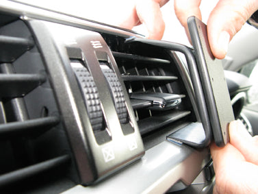 Brodit ProClip 655300 voor Toyota Prado 2015-2018 en Toyota LandCruiser 2015-2018 - detail van dashboardmontage