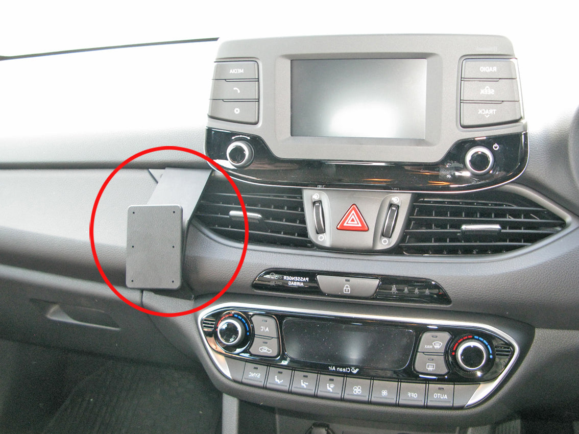 Brodit ProClip 655302 voor Hyundai i30 2017-2024 - productfoto zwarte ABS montagebasis