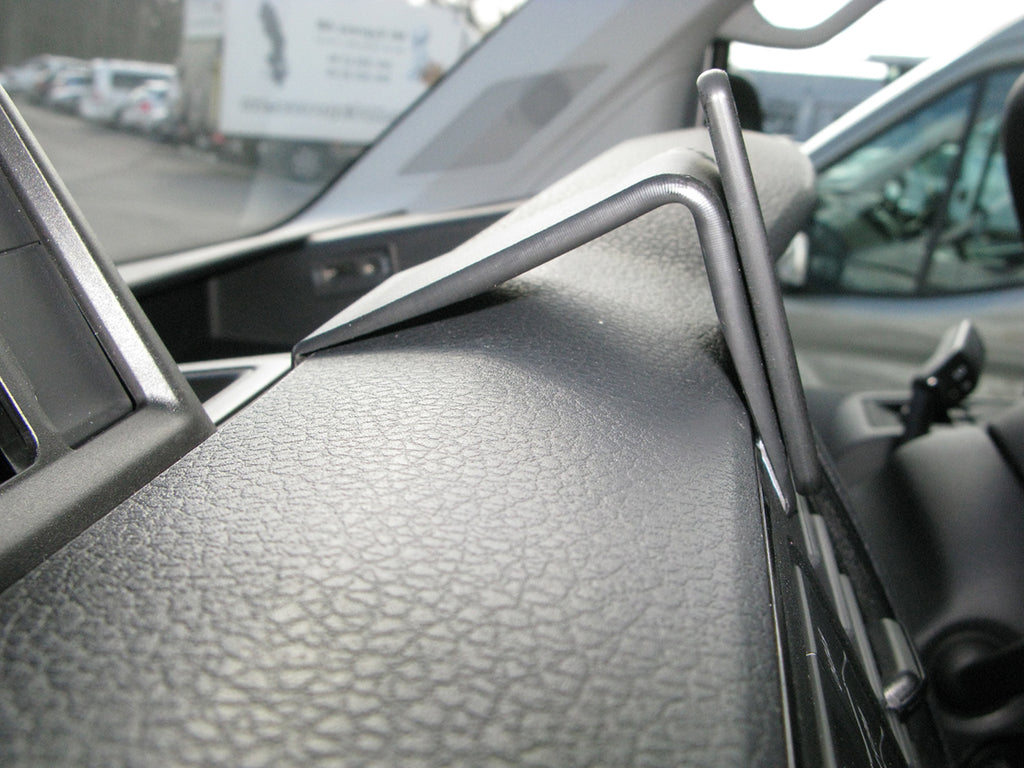 Brodit ProClip 655303 voor MAN TGE 2019-2024 en Volkswagen Crafter 2017-2024 - montagefoto 6