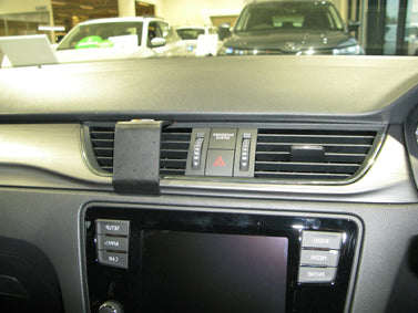 Brodit ProClip 655356 voor Skoda Rapid 2018-2019 - detail van dashboardmontage