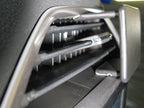 Brodit ProClip 655383 voor Subaru XV 2018-2023, Subaru XV 2017-2023 en Subaru Impreza 2017-2023 - detail van dashboardmontage