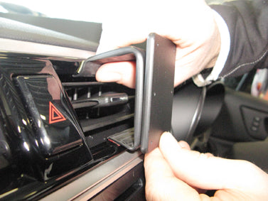 Brodit ProClip 655406 voor Subaru Outback 2015-2019 en Subaru Outback 2015-2020 - ProClip geplaatst in het voertuig