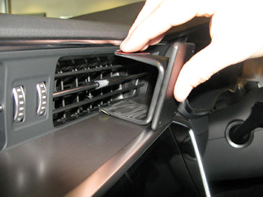 Brodit ProClip 655408 voor Audi S6 2019-2025, Audi A7 2018-2025 en Audi A6 2019-2025 - montagepositie op dashboard
