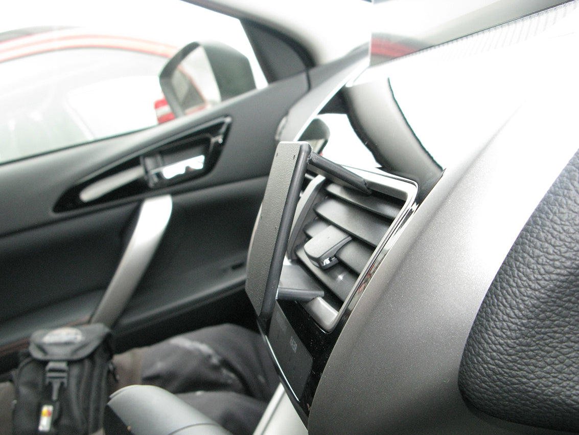 Brodit ProClip 655409 voor Mitsubishi Eclipse Cross 2018-2026 - productfoto zwarte ABS montagebasis