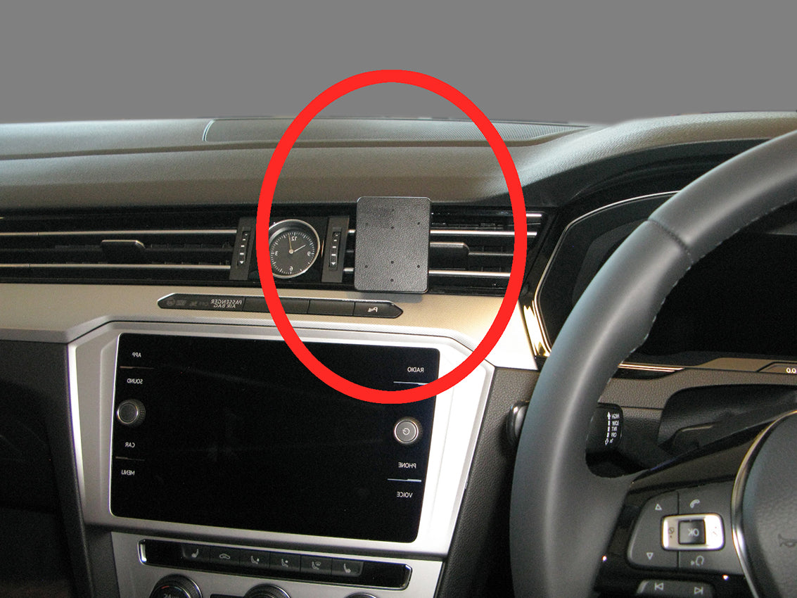 Brodit ProClip 655413 voor Volkswagen Passat Alltrack 2016-2023, Volkswagen Passat 2015-2023 en Volkswagen Arteon 2017-2020 - productfoto zwarte ABS montagebasis