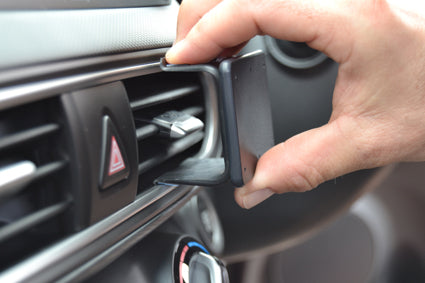 Brodit ProClip 655418 voor Hyundai Kona 2018-2023 - montagepositie op dashboard