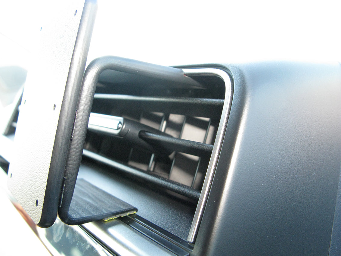 Brodit ProClip 655421 voor Toyota LandCruiser 150 2018-2023 - montagefoto 6