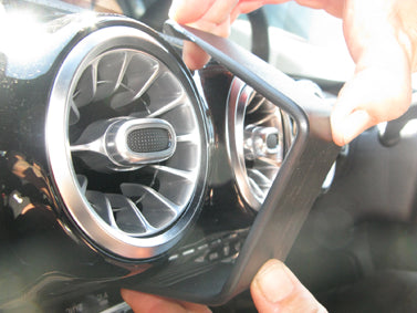 Brodit ProClip 655423 voor Mercedes Benz CLA-Class 2019-2025 en Mercedes Benz A-Class 2018-2025 - ProClip geplaatst in het voertuig