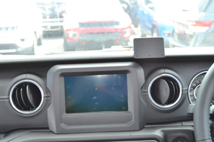 Brodit ProClip 655431 voor Jeep Wrangler 2018-2023, Jeep JL 2019-2023 en Jeep Gladiator 2020-2023 - detail van dashboardmontage