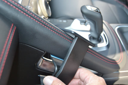 Brodit ProClip 655432 voor Jaguar E-PACE 2018-2025 - montagepositie op dashboard