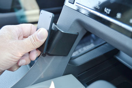 Brodit ProClip 655433 voor Toyota Avalon 2019-2022 - detail van dashboardmontage