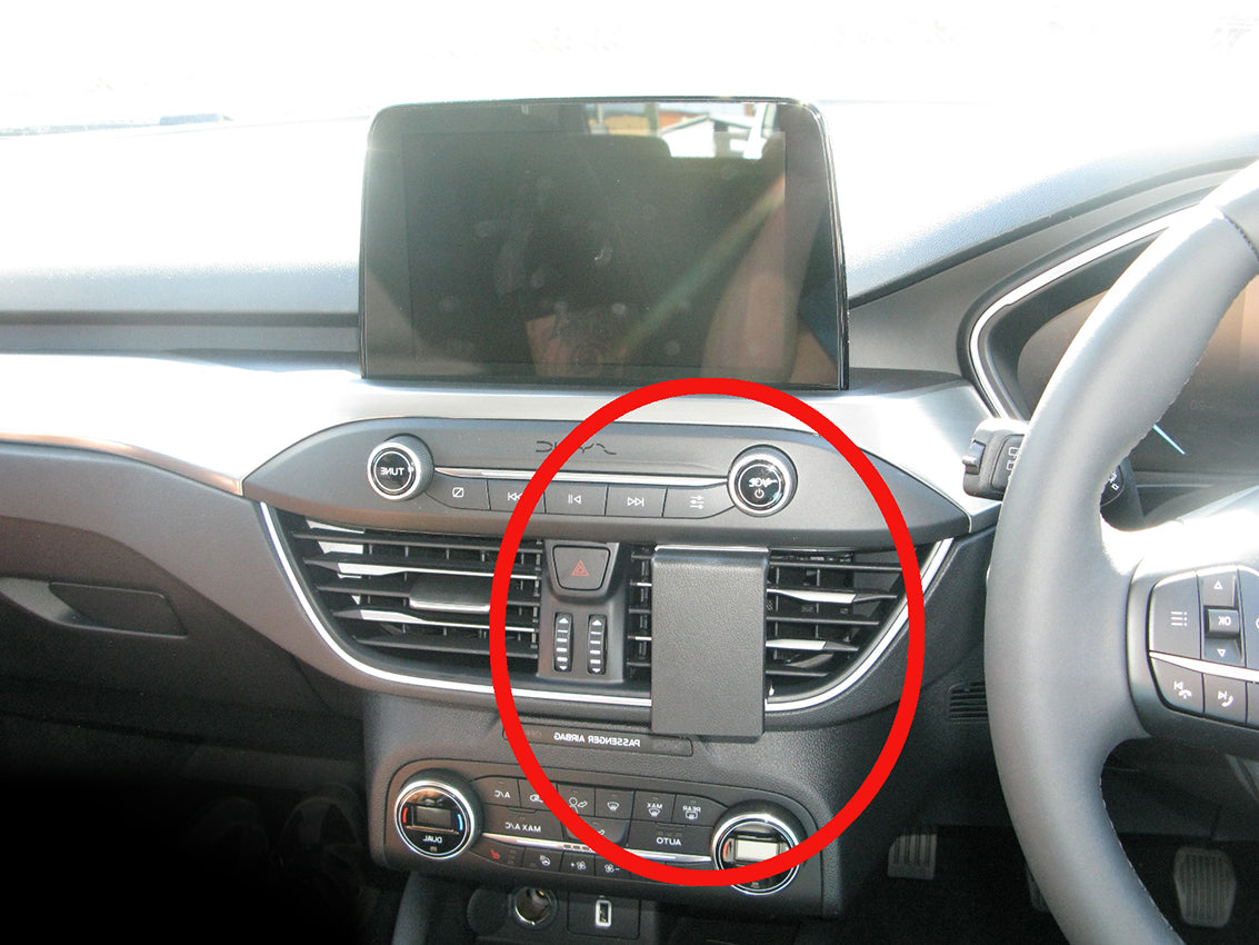 Brodit ProClip 655449 voor Ford Kuga 2020-2026 en Ford Focus 2019-2025 - montagefoto 6