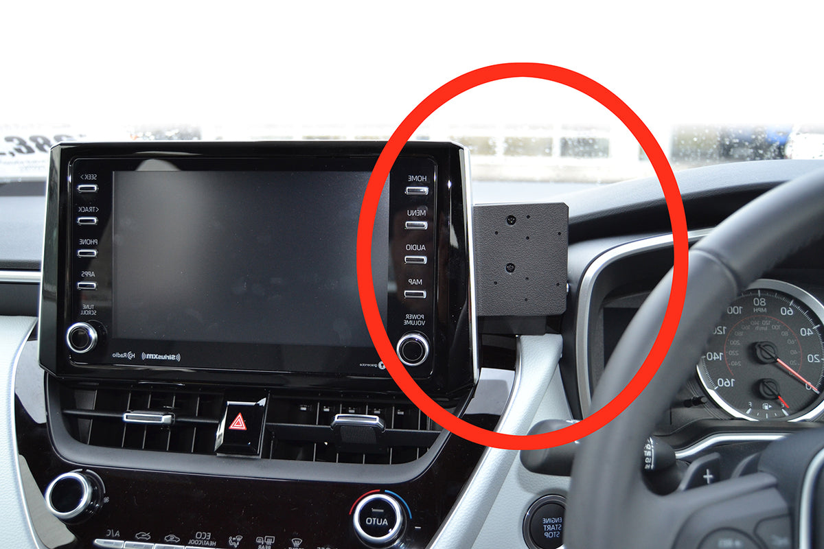 Brodit ProClip 655453 voor Suzuki Swace 2021-2024 en Toyota Corolla 2019-2026 - montagefoto 7