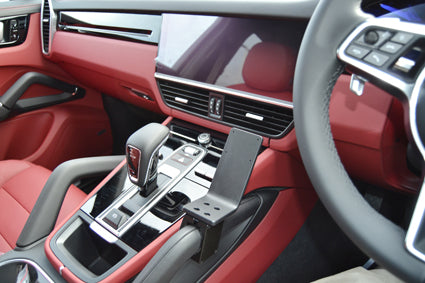 Brodit ProClip 655457 voor Porsche Cayenne 2019-2026 - detail van dashboardmontage