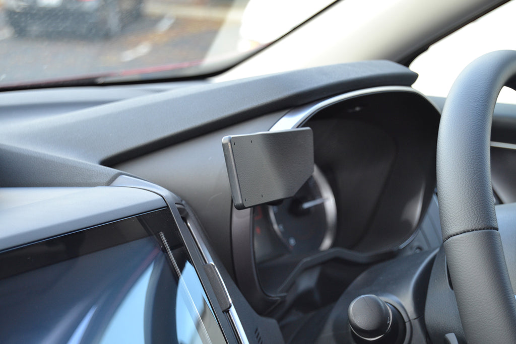 Brodit ProClip 655472 voor Subaru XV 2018-2023 en Subaru Impreza 2017-2023 - montagefoto 6