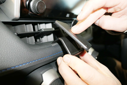 Brodit ProClip 655489 voor Suzuki Across 2021-2026 en Toyota RAV 4 2019-2025 - ProClip geplaatst in het voertuig
